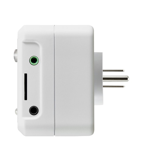 iSocket HomeGuard back side slot for SIM card, US plug version